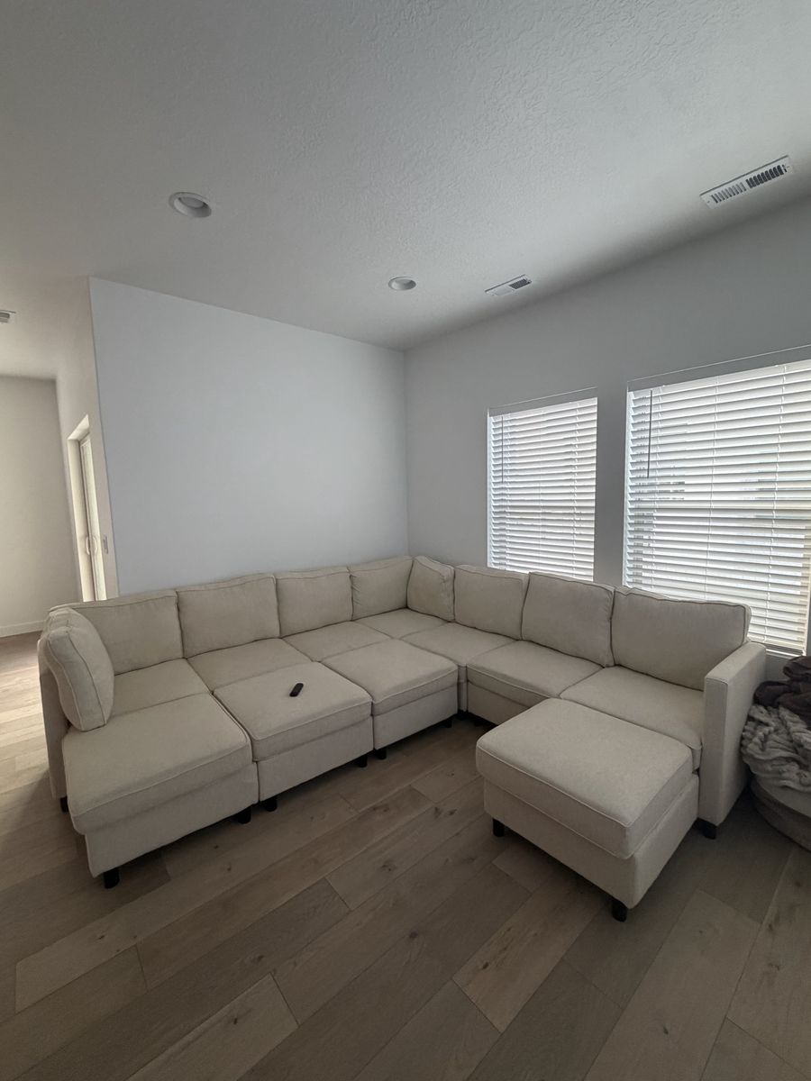 Modular Sectional Sofa/couch with Storage Ottoman - Cream/Off-White Fabric