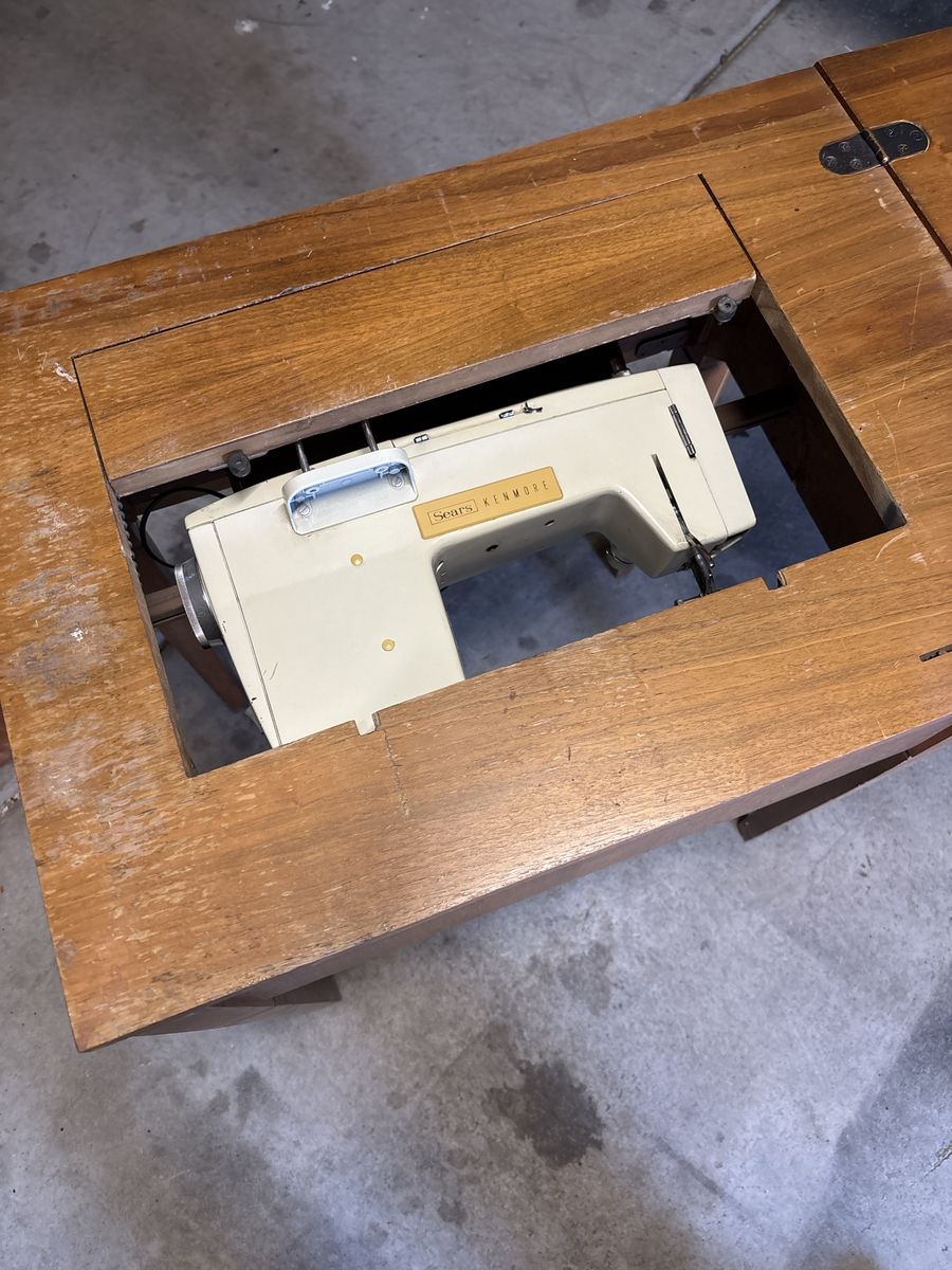 Main image 6