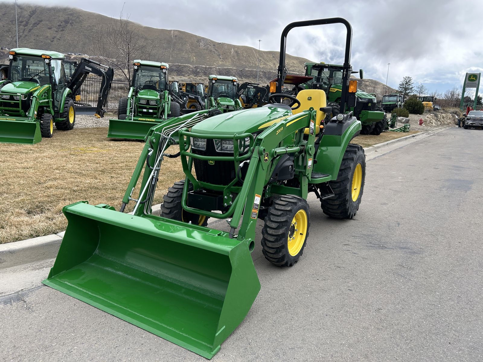 2025 John Deere 2038R