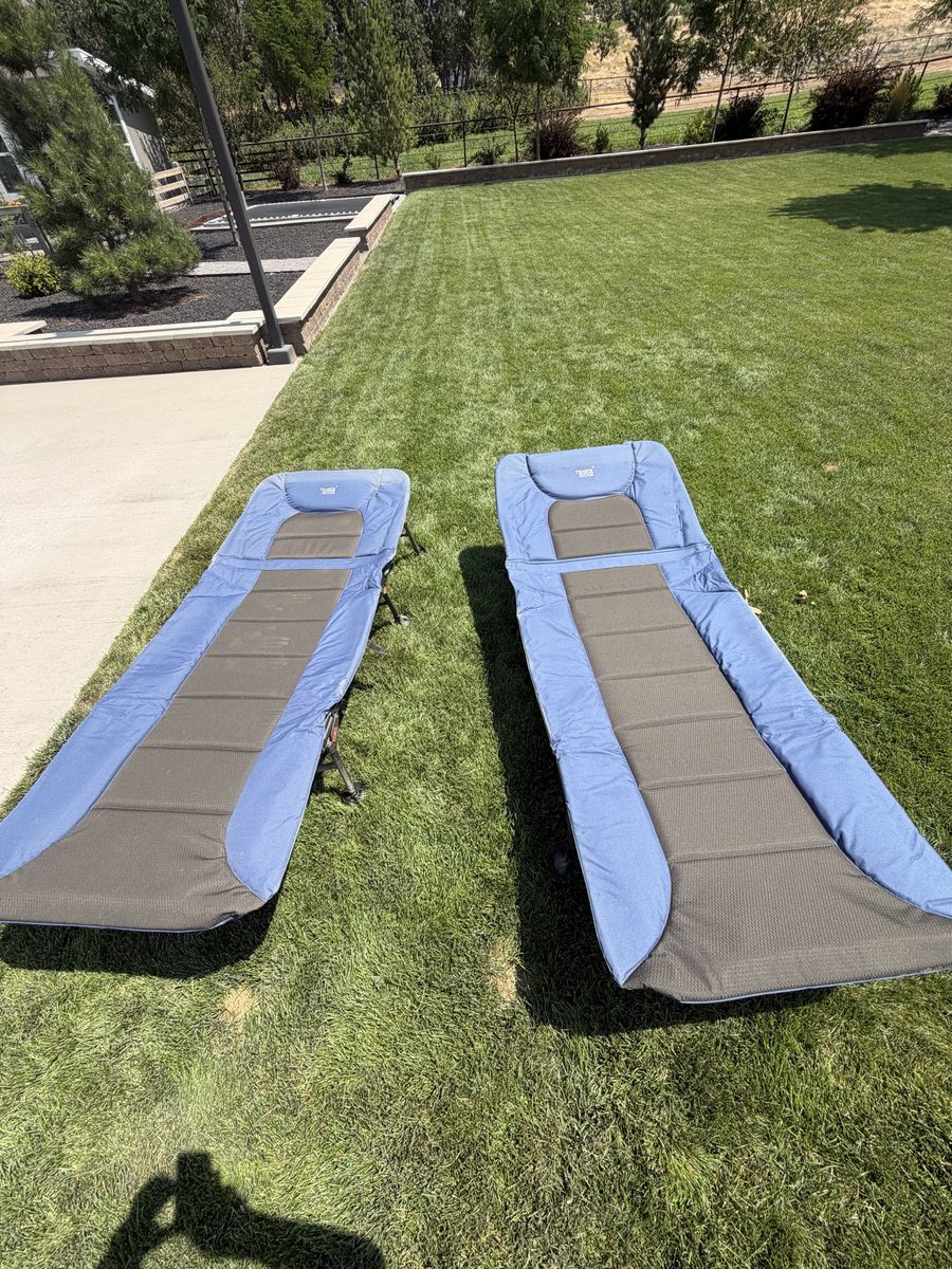 Set of 2 Timber Ridge Folding Camping Cots - Blue and Gray