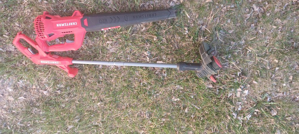 CraftsmanV20 Trimmer,Leaf Blower lot
