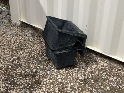 Panel Grain Feeders
