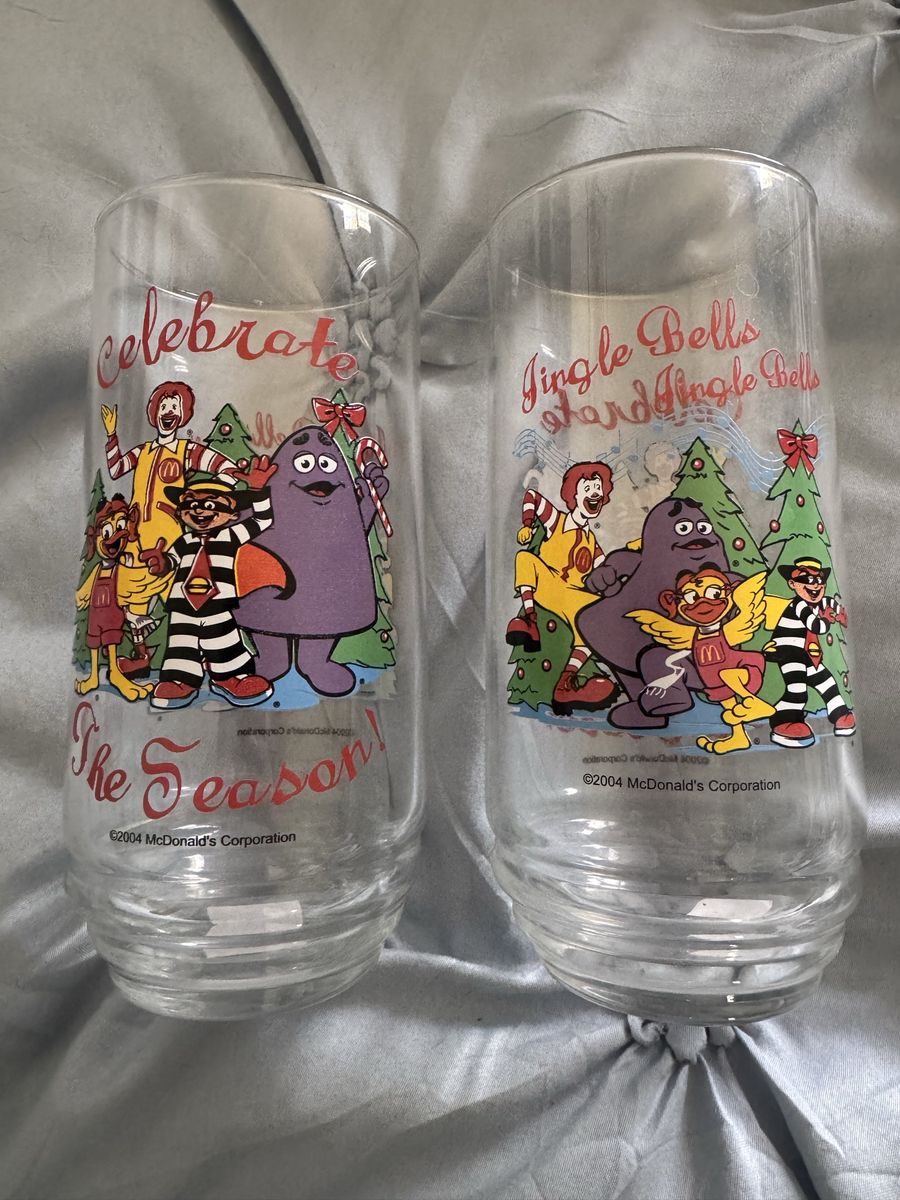 Vintage 2004 McDonald's Christmas Holiday Glassware Set of 2