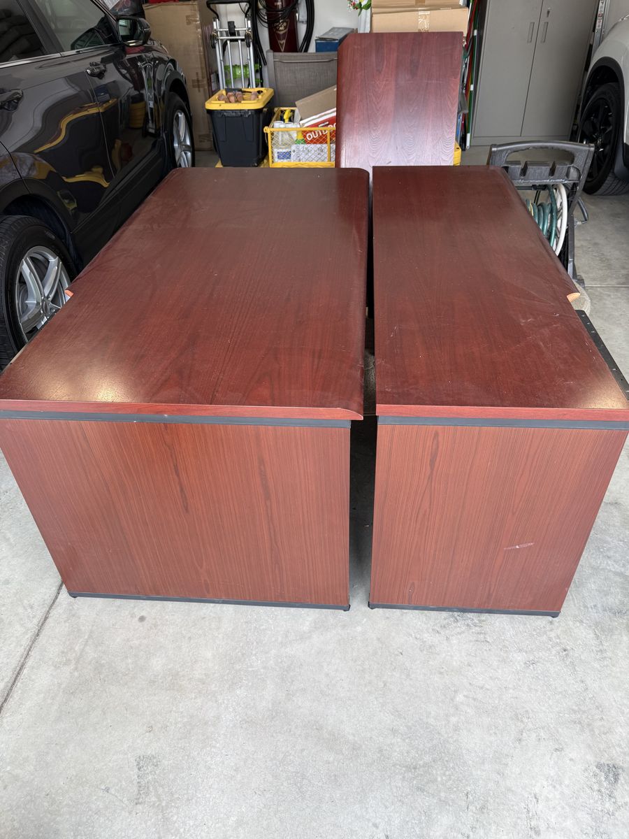 Executive U Shaped Desk