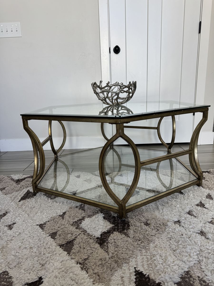 Z Gallerie Brooke Hexagon Goass Coffee Table With