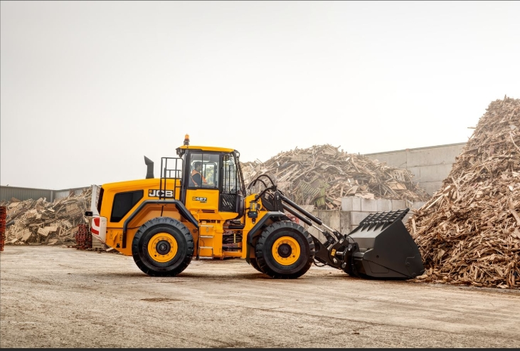 2025 JCB 427HT