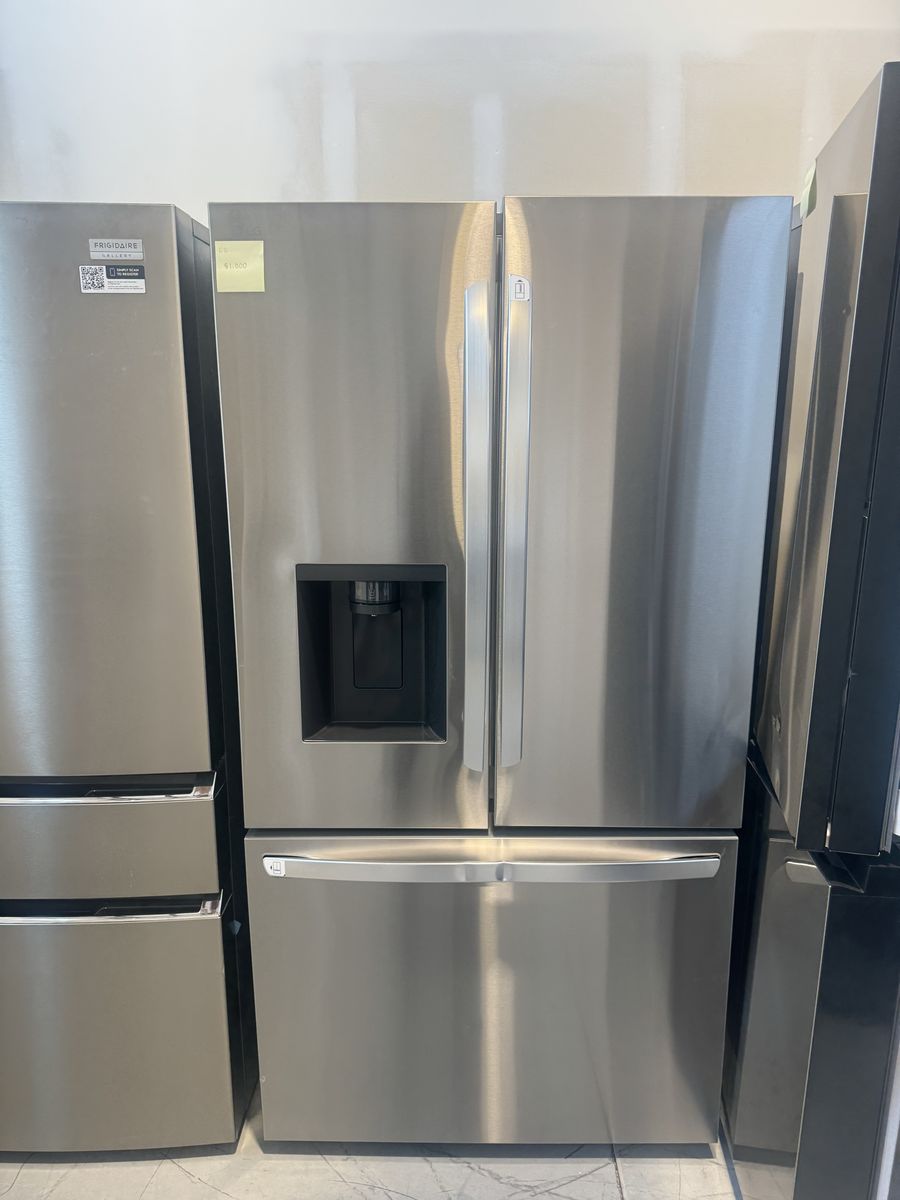 New scratch and dent LG 26 cu. ft. Smart Counter-Depth MAX French Door Refrigerator