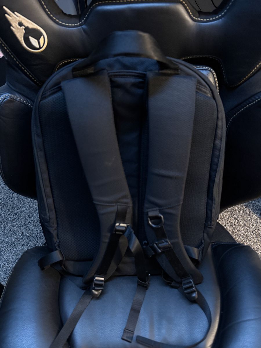 Main image 9