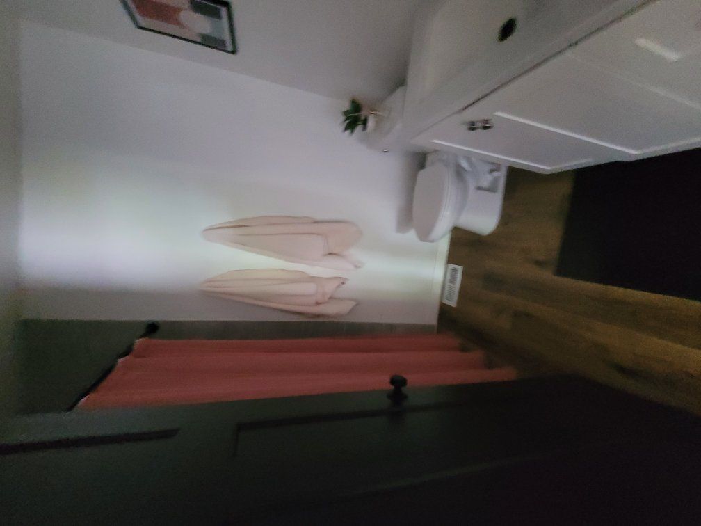 Main image 4