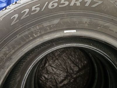 225/65R17