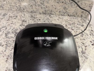 George Foreman Grilling Machine Model GR136B Black Electric Indoor Grill