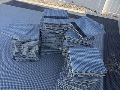 200 interlocking floor tiles