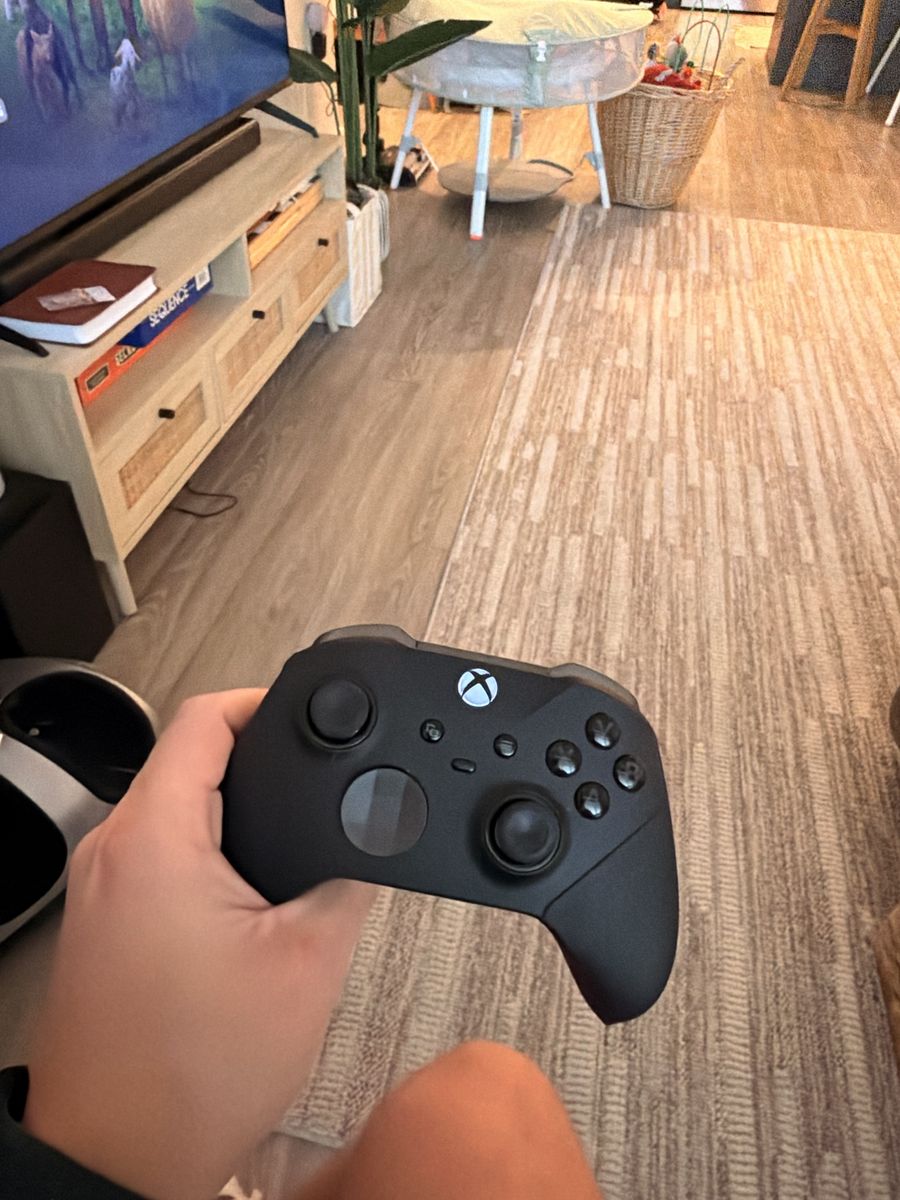 Xbox Elite Wireless Controller Series 2 Black - Pre-owned, good condition