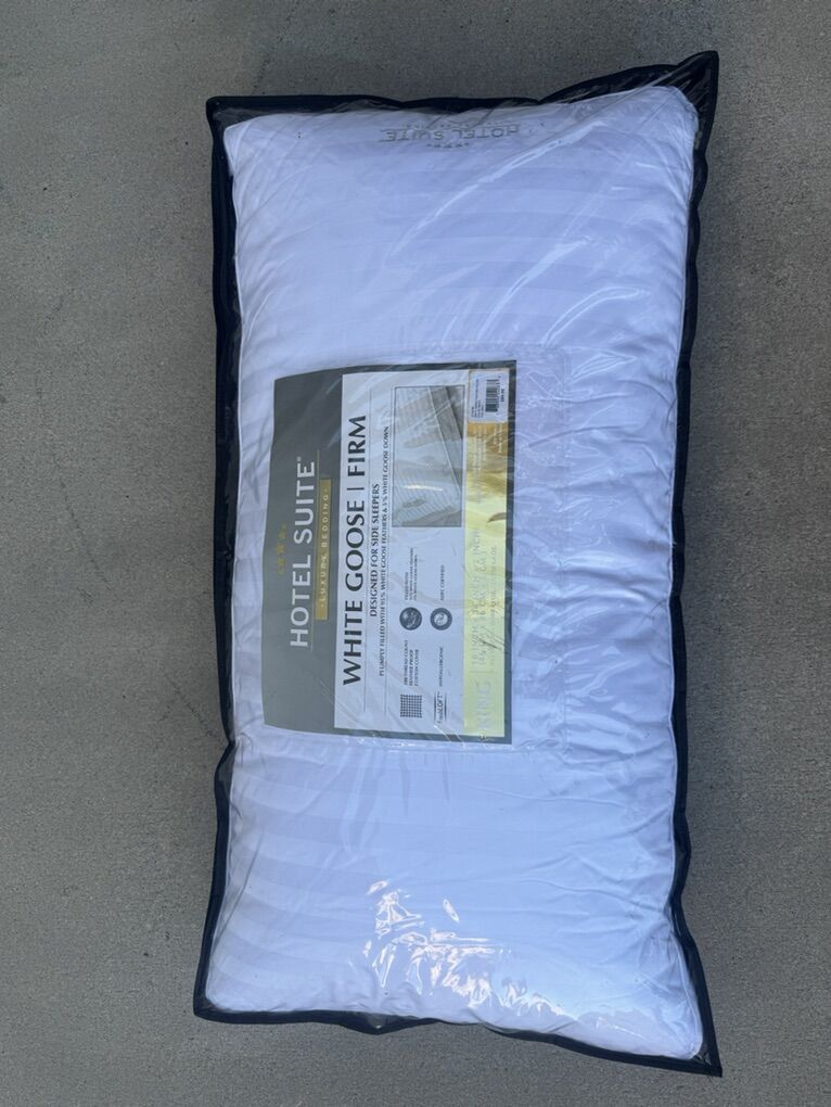 Hotel Suite White Goose Firm King Pillow