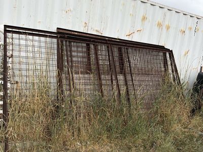 Chicken run/ dog kennel