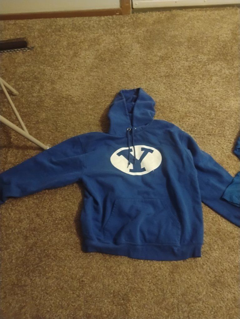 BYU Blue Hoodie - Medium, Excellent Condition with White 'Y' Logo