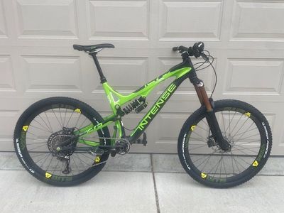 Intense Tracer Carbon Limited Edition (Large) w/ carbon wheels