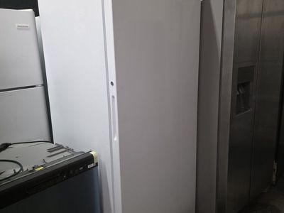 2024 Mide freezer frost free