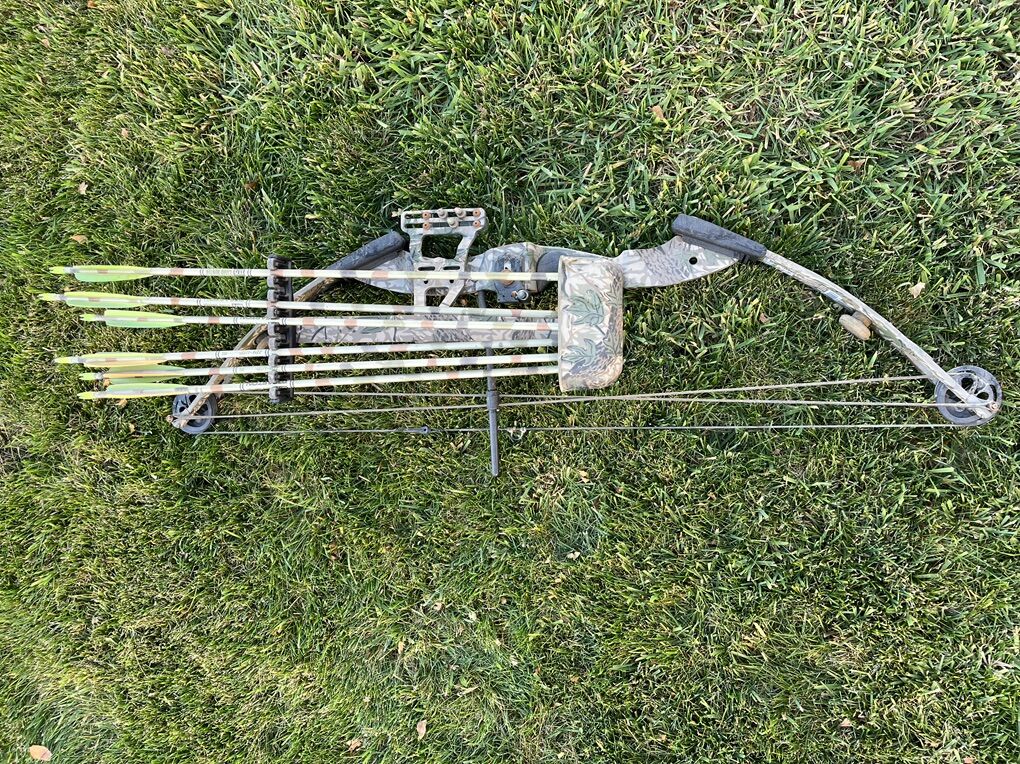 PSE Nova Compund Bow