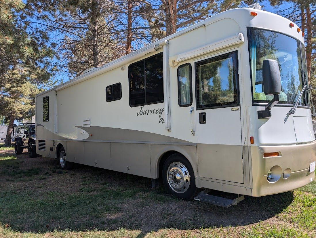 2002 Winnebago Journey DL - 36GD