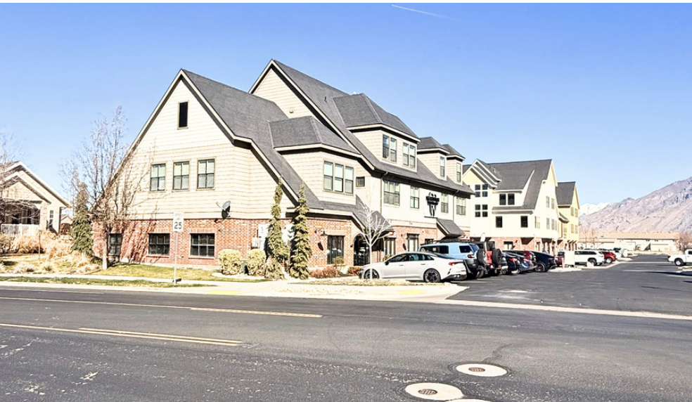 Office Condo for Lease in Mapleton