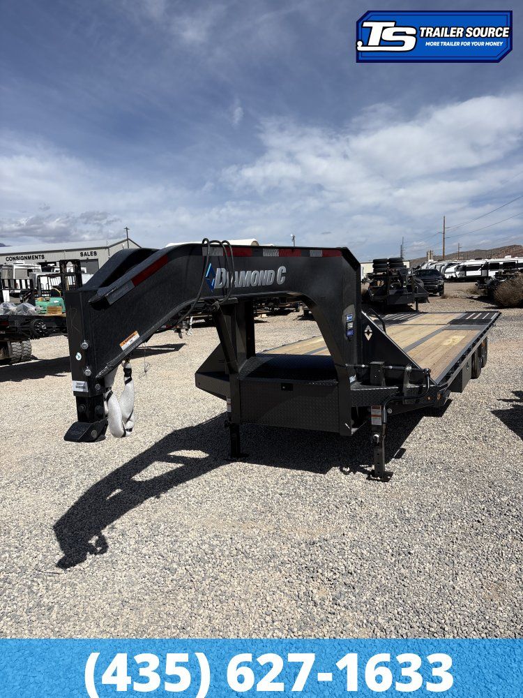 8.5x32 Diamond C FMAX-HDT 212 Gooseneck Hydraulic Dovetail Equipment Trailer -  25.9K GVWR -