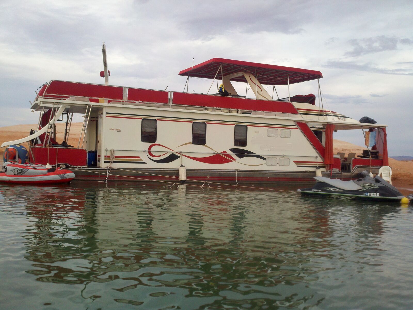 Bullfrog Lake Powell 60 ft timeshares available