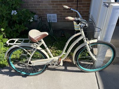 Schwinn Fairhaven Cruiser Bike 26"