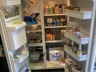 Used Side-by-Side Refrigerator and Freezer in White Kenmore 1069555913