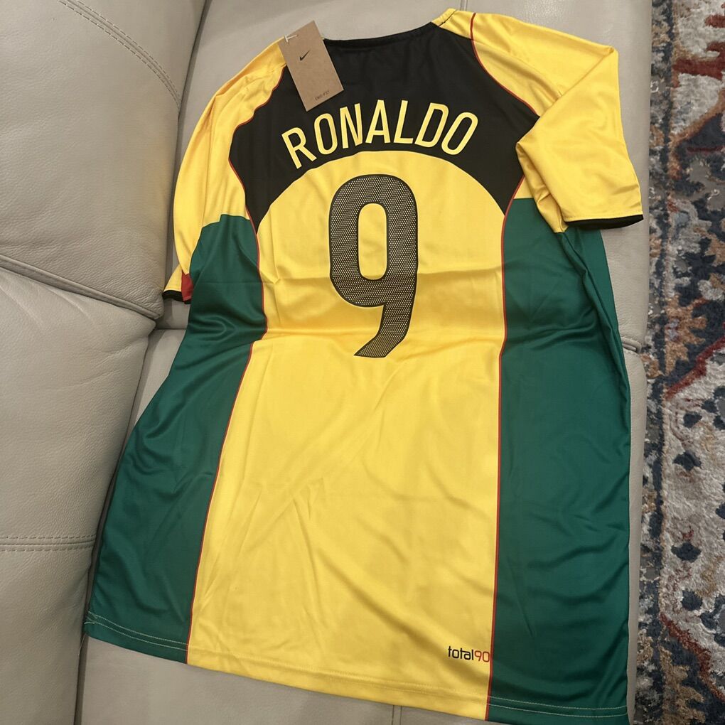 R9 Ronaldo #9 brazil 2004 Home Soccer jersey L&XL