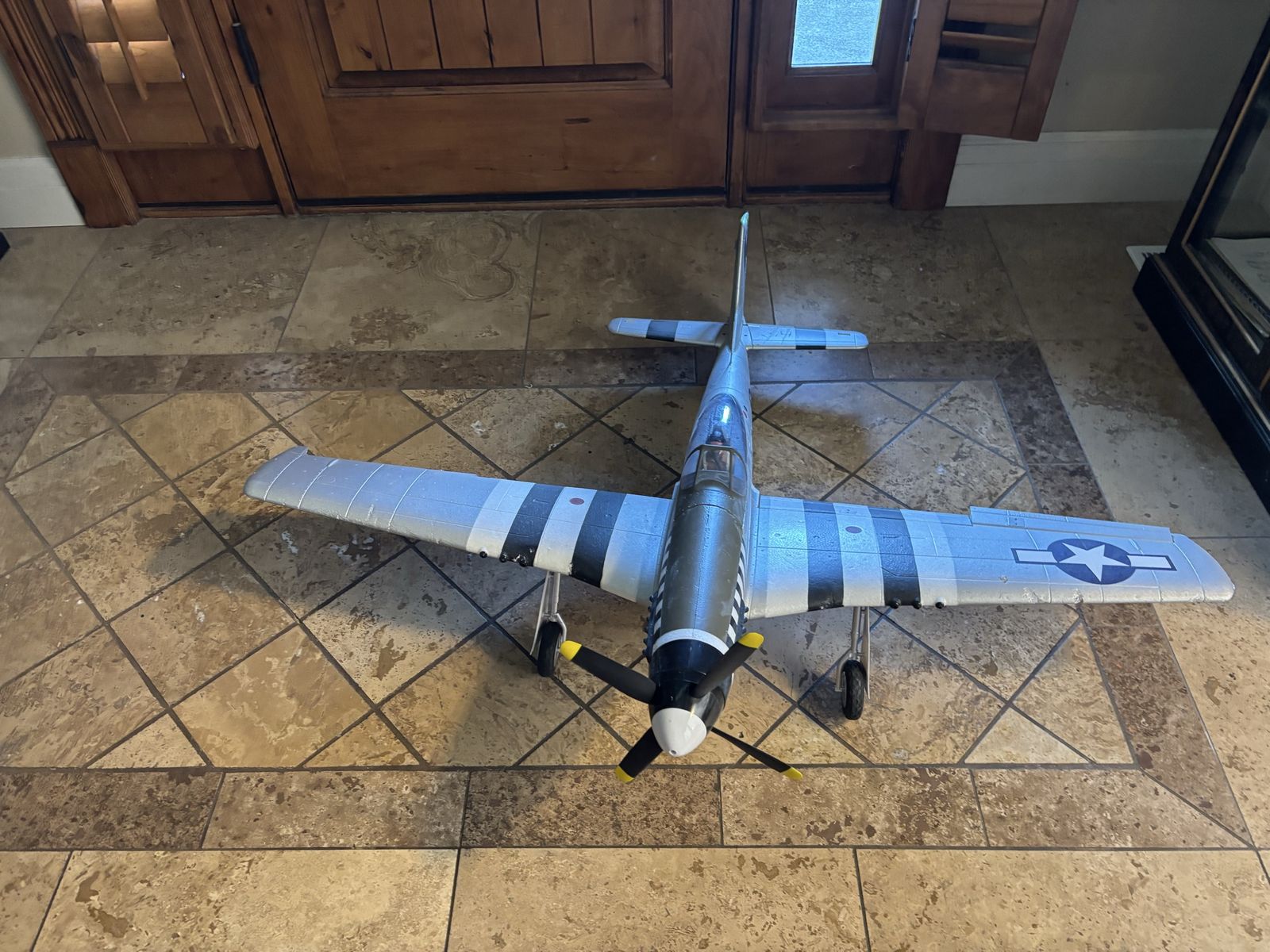Main image 10