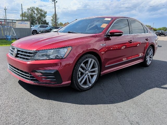 2017 Volkswagen Passat 1.8T R-Line
