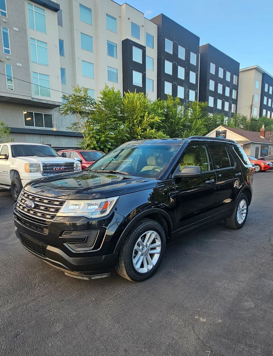 2017 FORD EXPLORER Base
