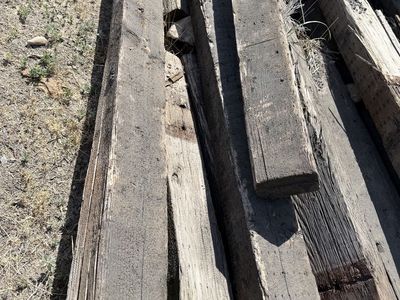 Railroad ties (8 foot)