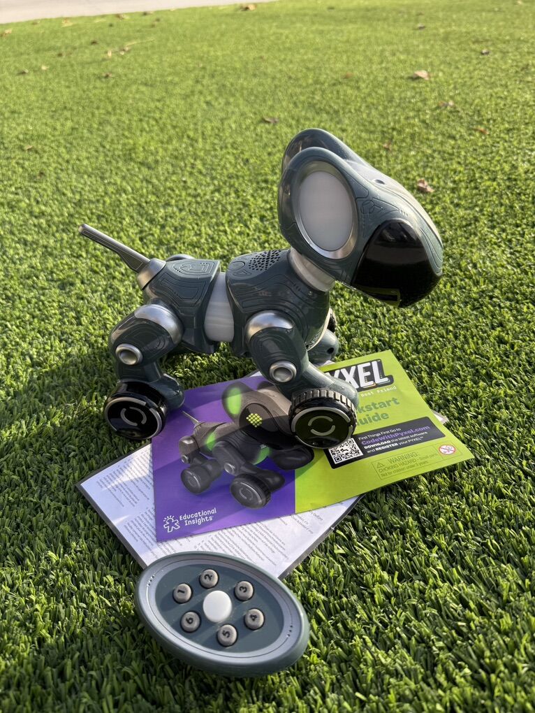 Pyxel Robot Dog / coding Toy