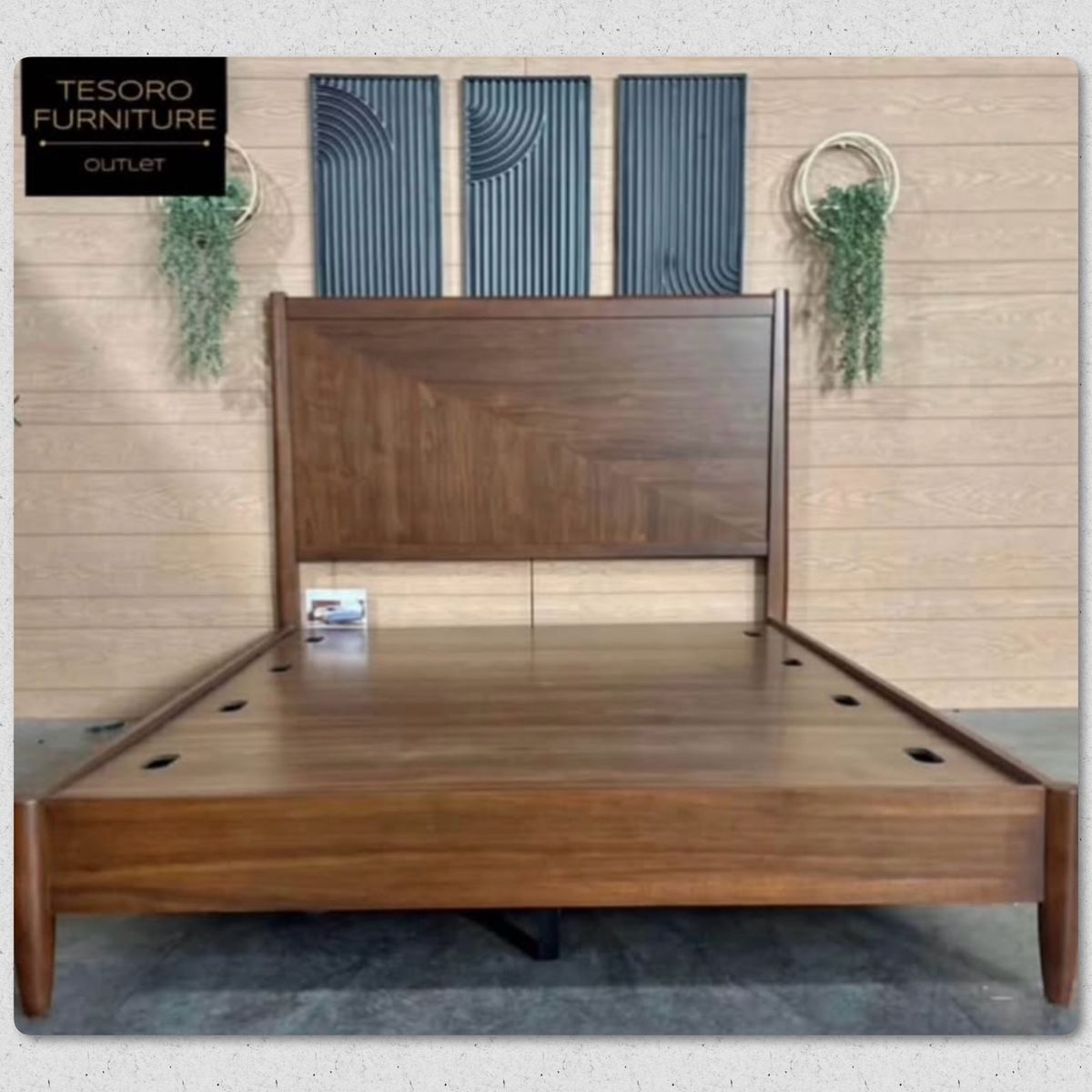 MARINA DEL REY MCM QUEEN BED