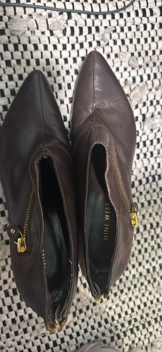 Nine West Brown Pointed Toe Stiletto Ankle Boots Size 7.5M