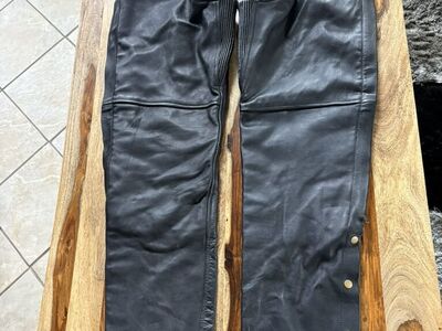 (New) XL Leather Chaps & Liners