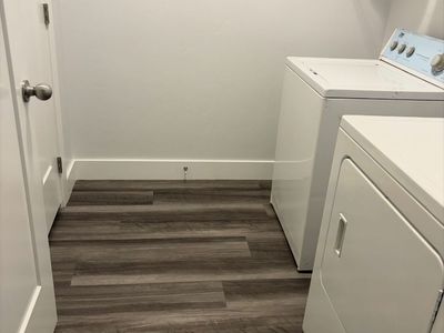 Private Room for Rent with Shared Bath, In-Unit Laundry, Pool & Gym Access - $650/month (Utilities Incl)