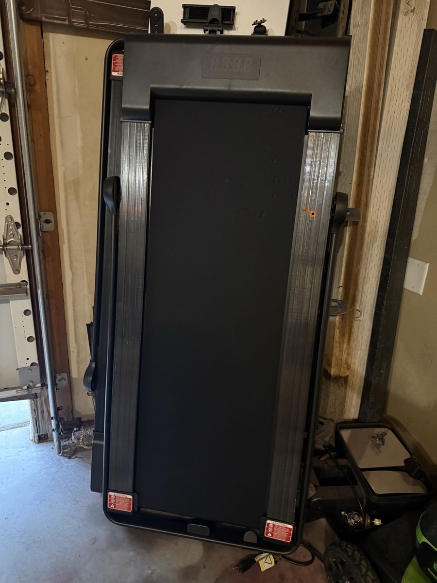 brand new adjustable treadmill