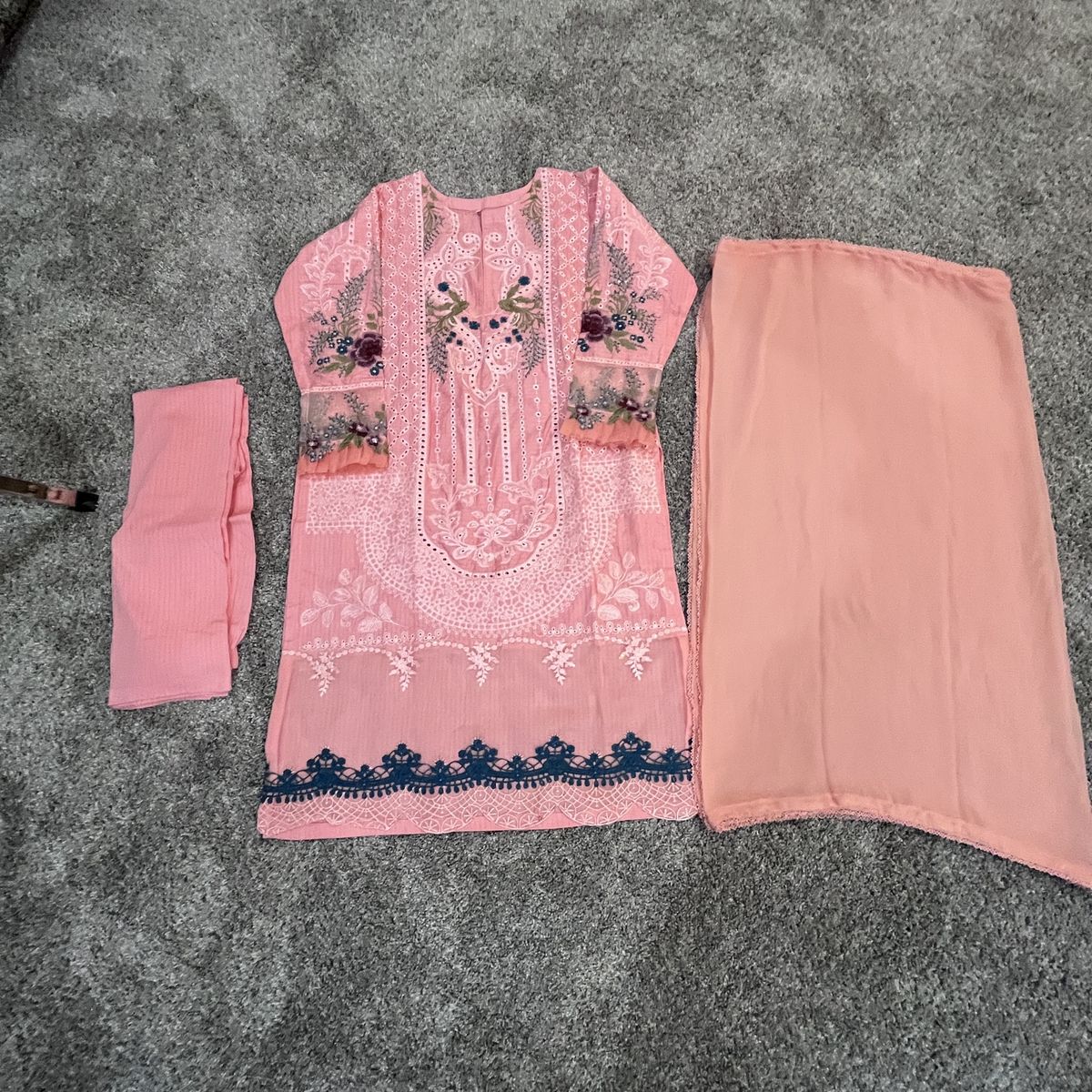 Unbranded Pink Embroidered Cotton Kurta Set with Dupatta & Trousers - Size Large