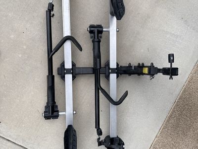 Yakima HoldUp 2-Bike Hitch Mount Rack - Used Condition