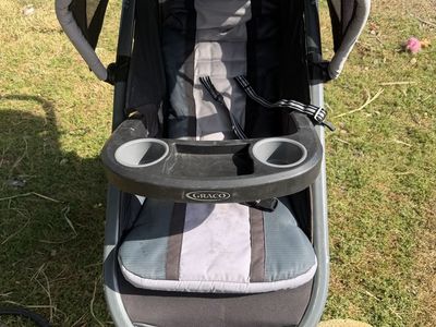 Graco Single Jogging Baby Stroller with Child Tray and Parent Console - Black/Gray