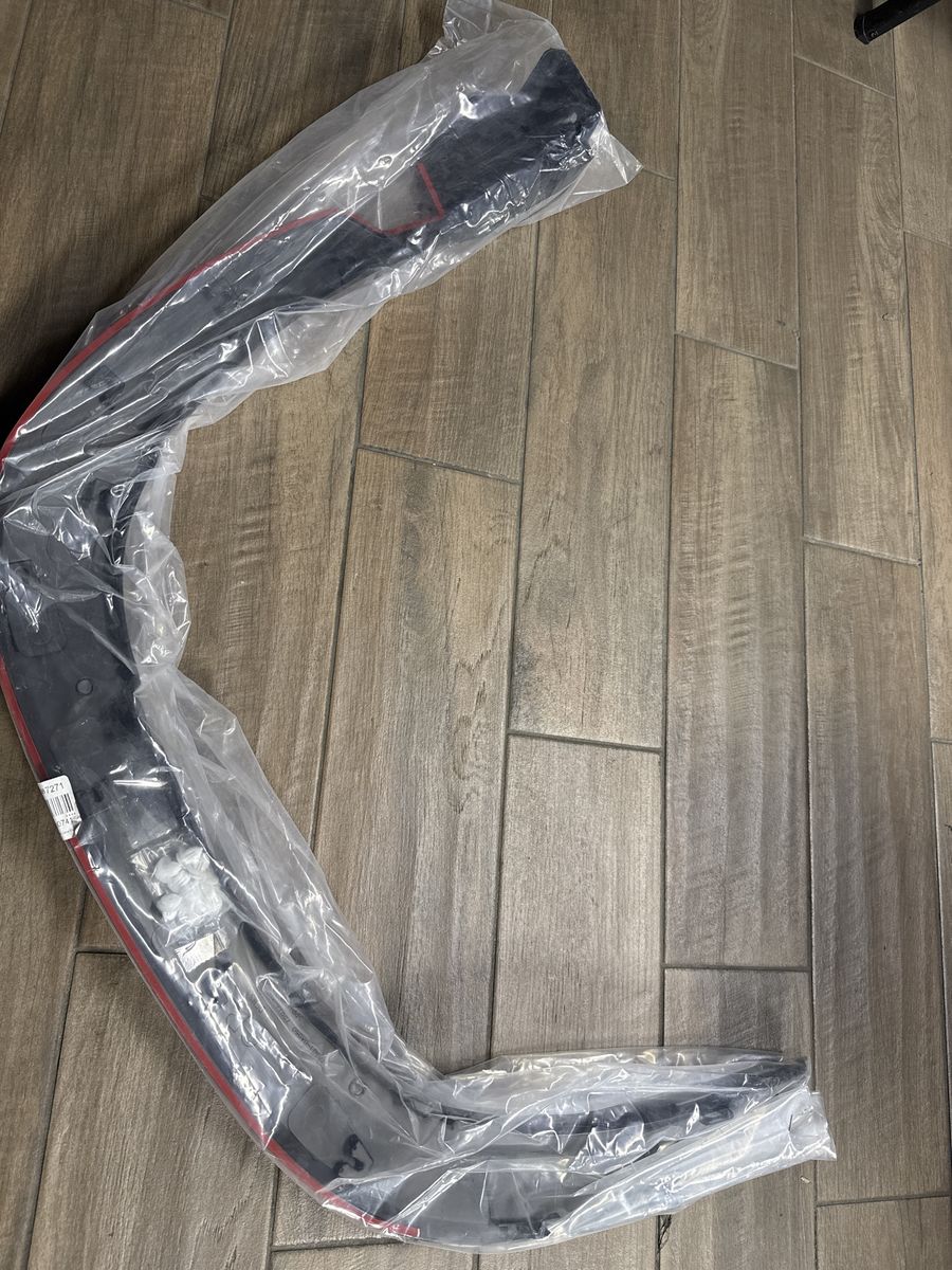 Main image 3