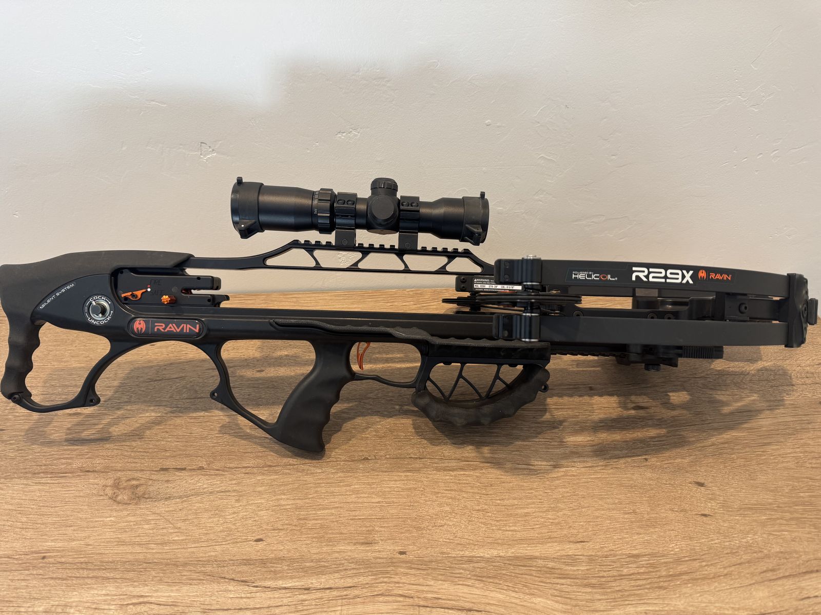 RAVIN R29X Crossbow W/case
