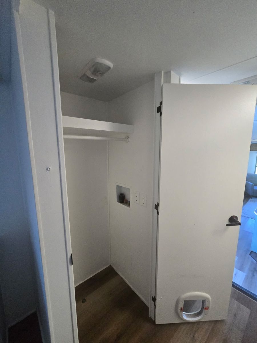 Main image 15