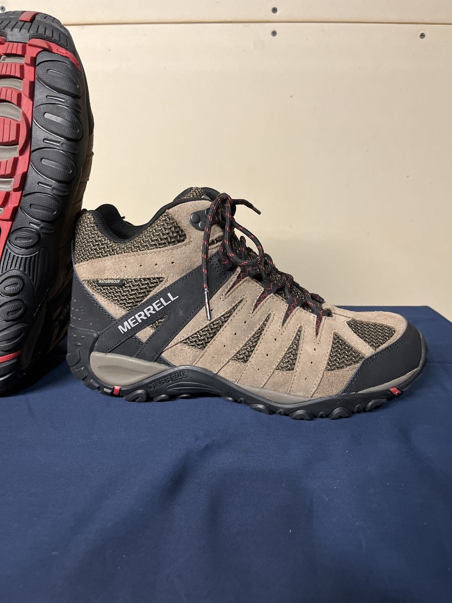 Merrill hiking shoes size 11.5