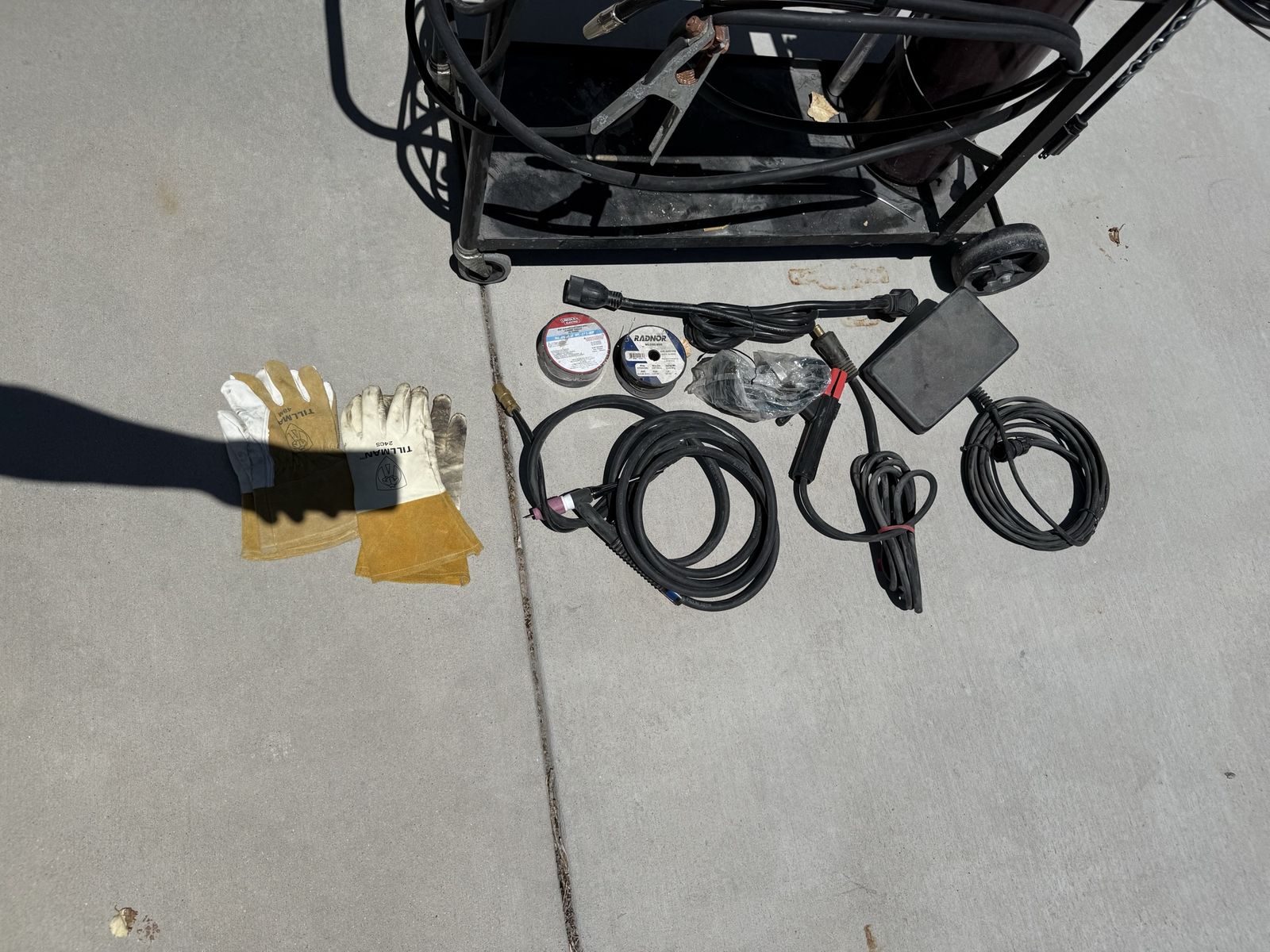 Lincoln Electric Power MIG 210 Dual Welder with Cart, Tank, and Accessories