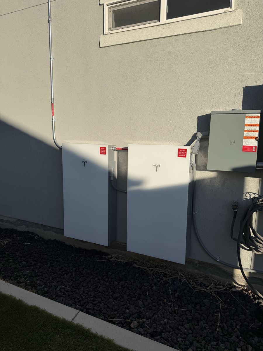 Solar Batteries/ Panels