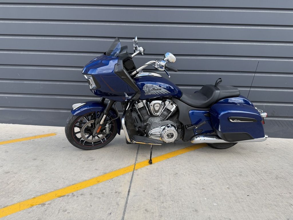 2021 Indian Motorcycle® Challenger® Limited Deepwater Metallic